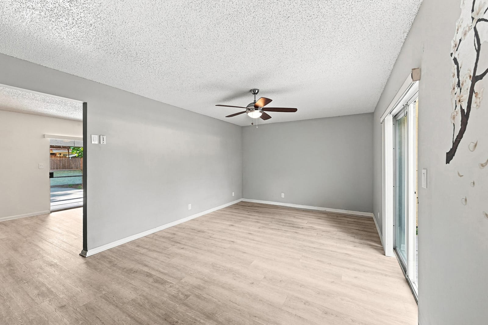 4408 NW 4TH Avenue — photo 12