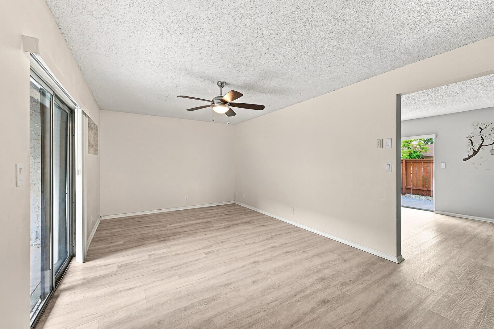 4408 NW 4TH Avenue — photo 6