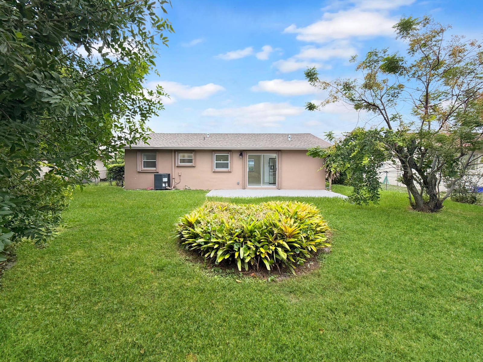 2030 NE 1st Lane, Boynton Beach, FL 33435 photo 25