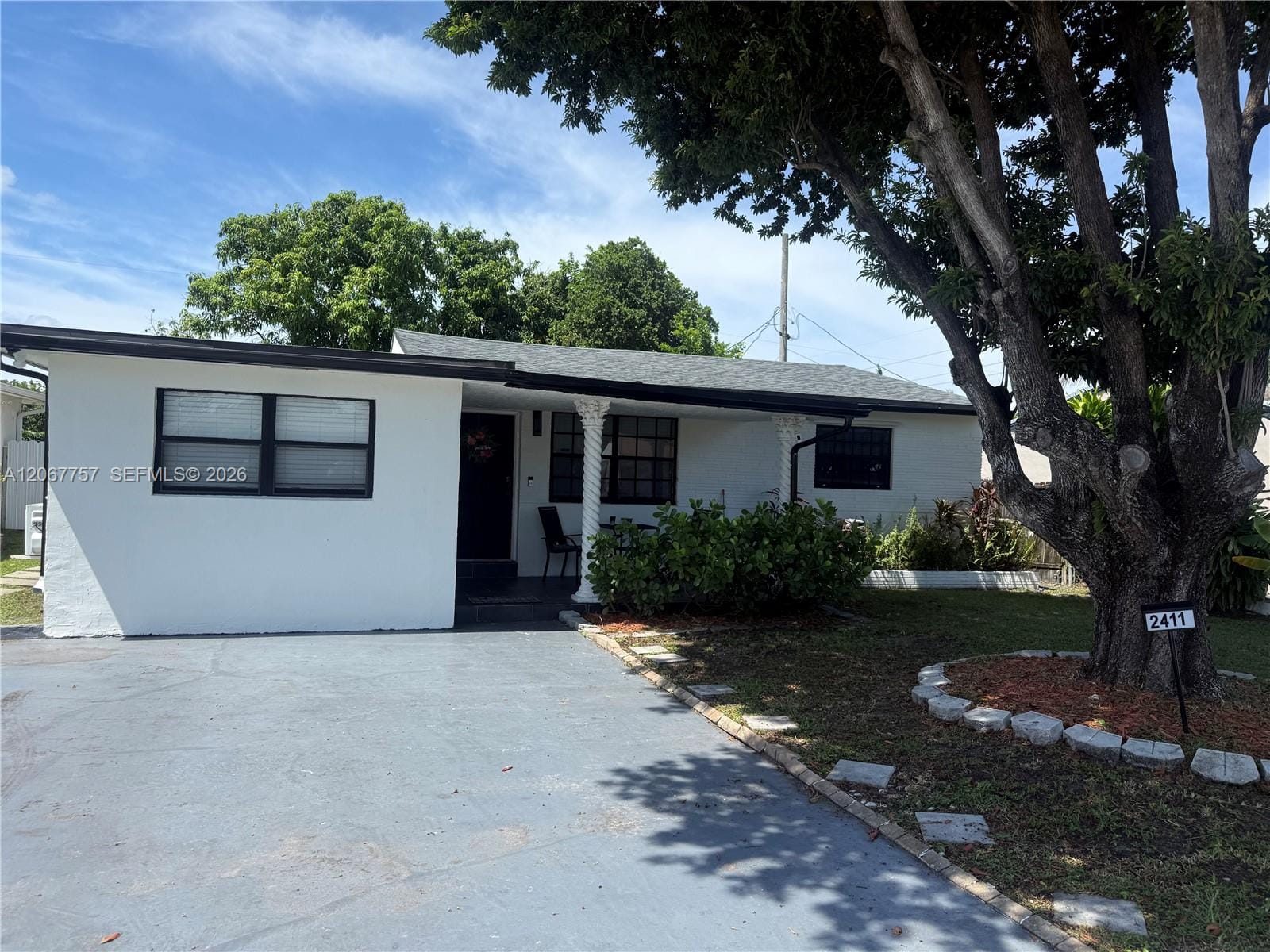 2411 Wiley Street, Hollywood, FL 33020