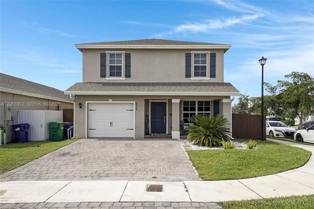 572 NE 6th Place, Royal Homes West, Homestead, FL
