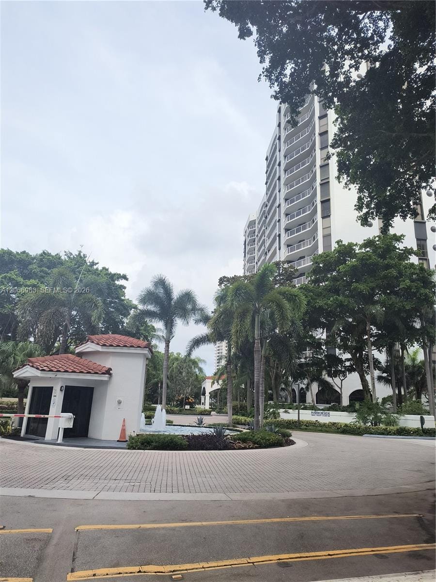 3610 Yacht Club Drive 514, Aventura, FL 33180 photo 3