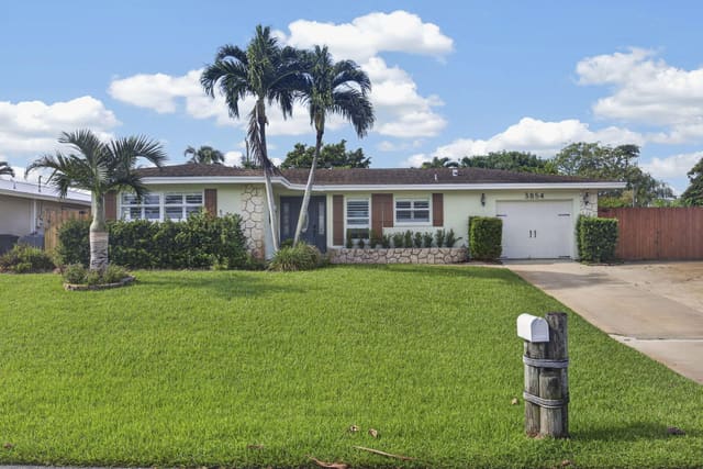 3854 BUTTERCUP Circle S, Palm Beach Gardens, FL 33410