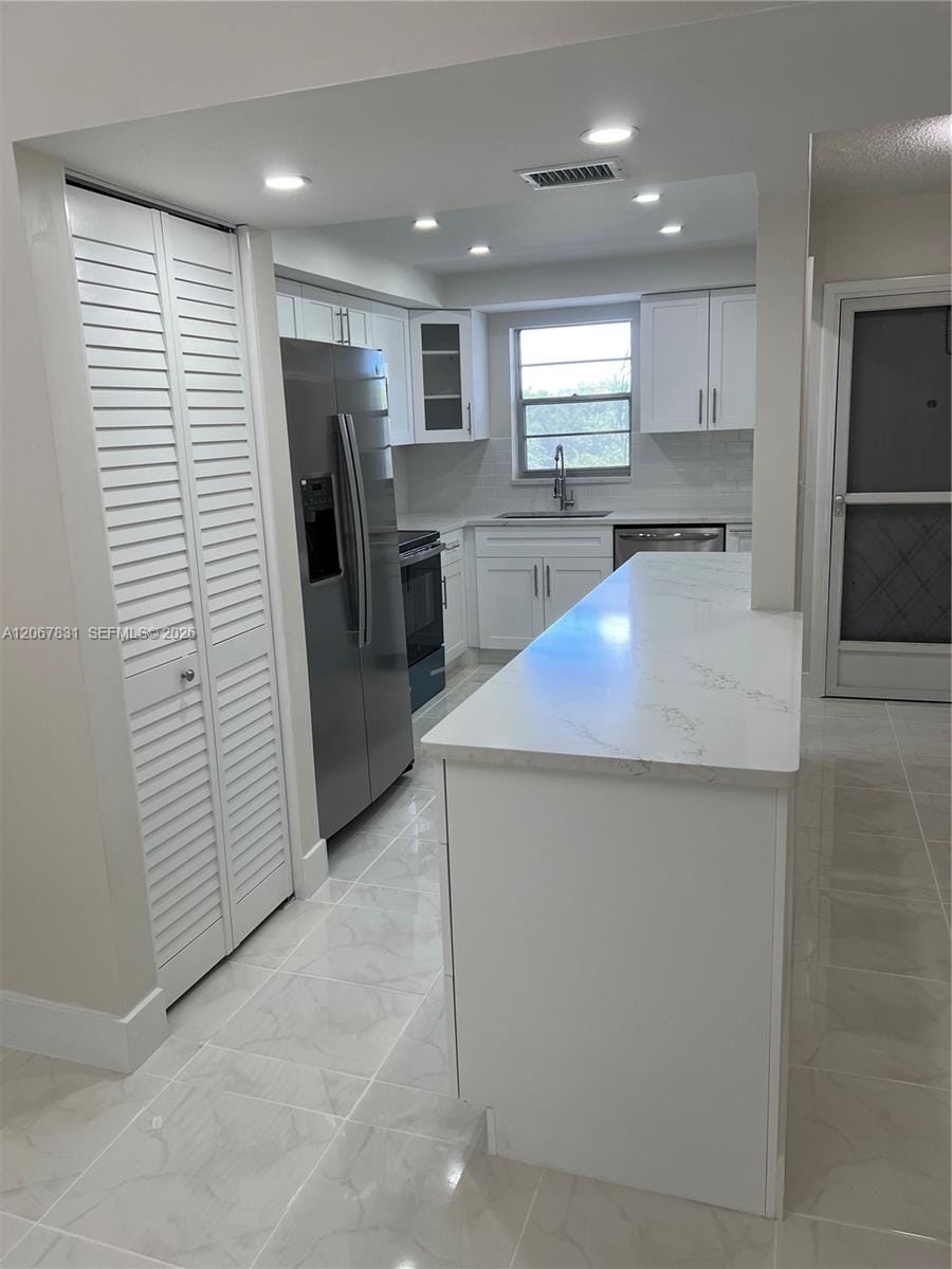 5900 NW 44th Street 405, Lauderhill, FL 33319 photo 2