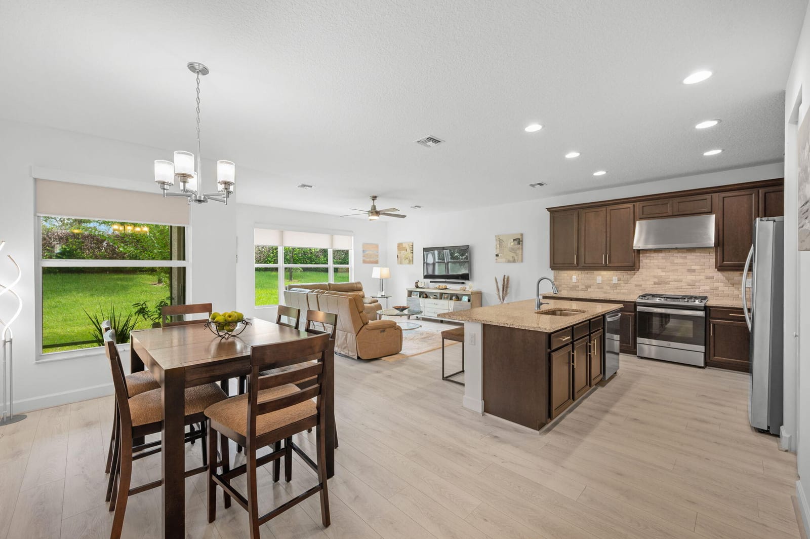 11393 N HAWKINS Terrace — photo 4