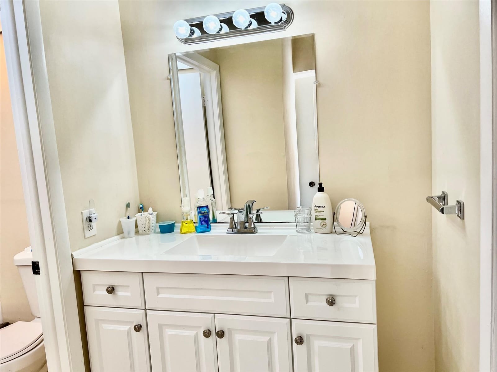9718 S BELFORT Circle 108 — photo 11