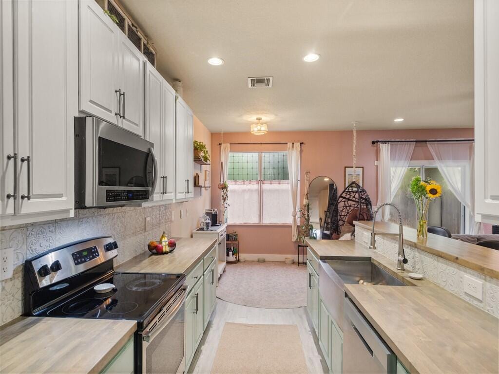 9520 Portside Drive — photo 7