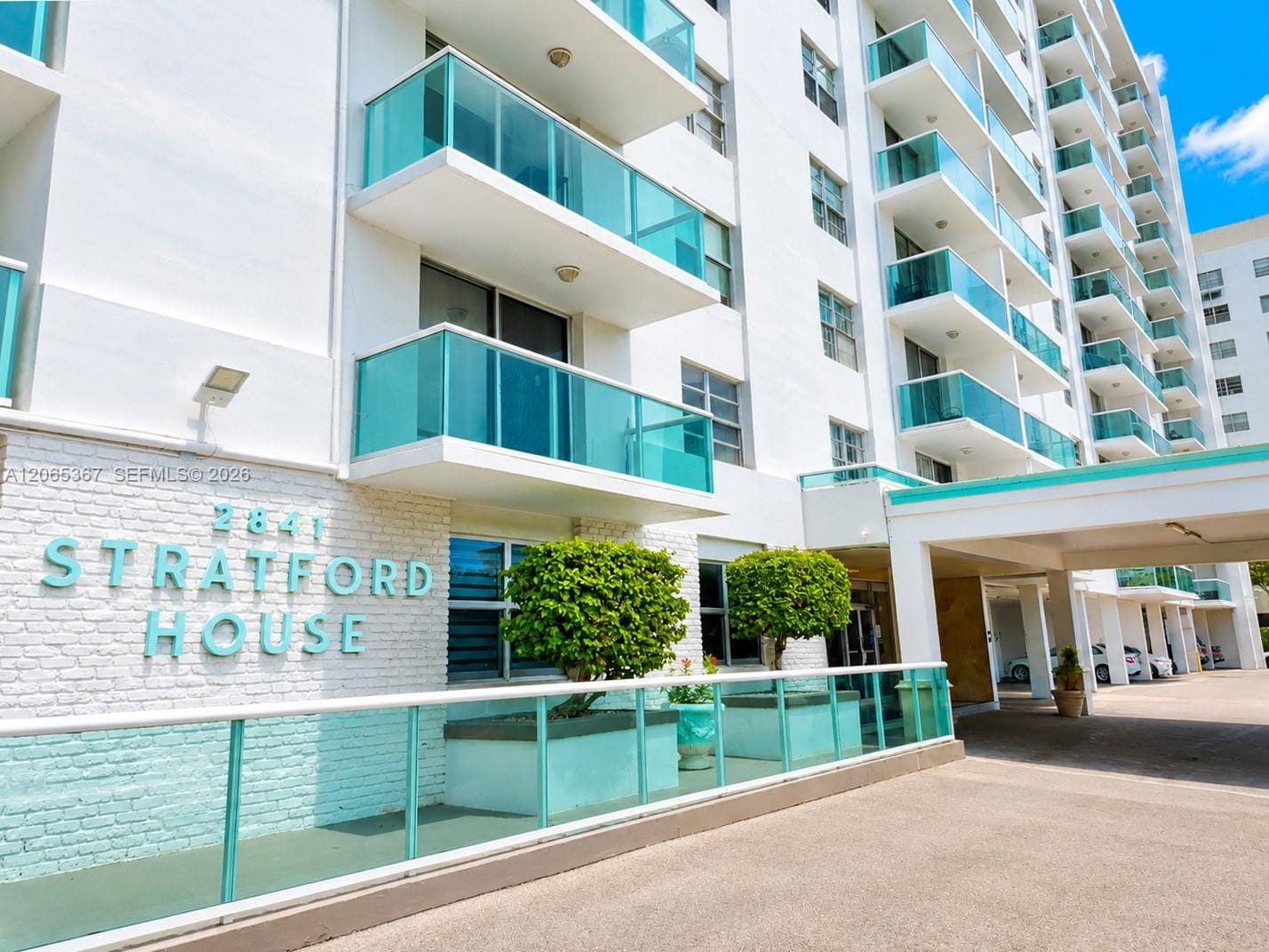 2841 NE 163rd Street 608, North Miami Beach, FL 33160