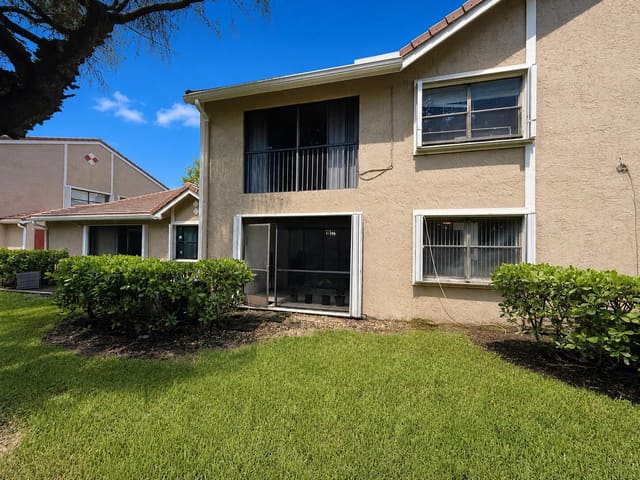 9601 RIVERSIDE Drive A5, Royal Grenadier Ii Condo, Coral Springs, FL