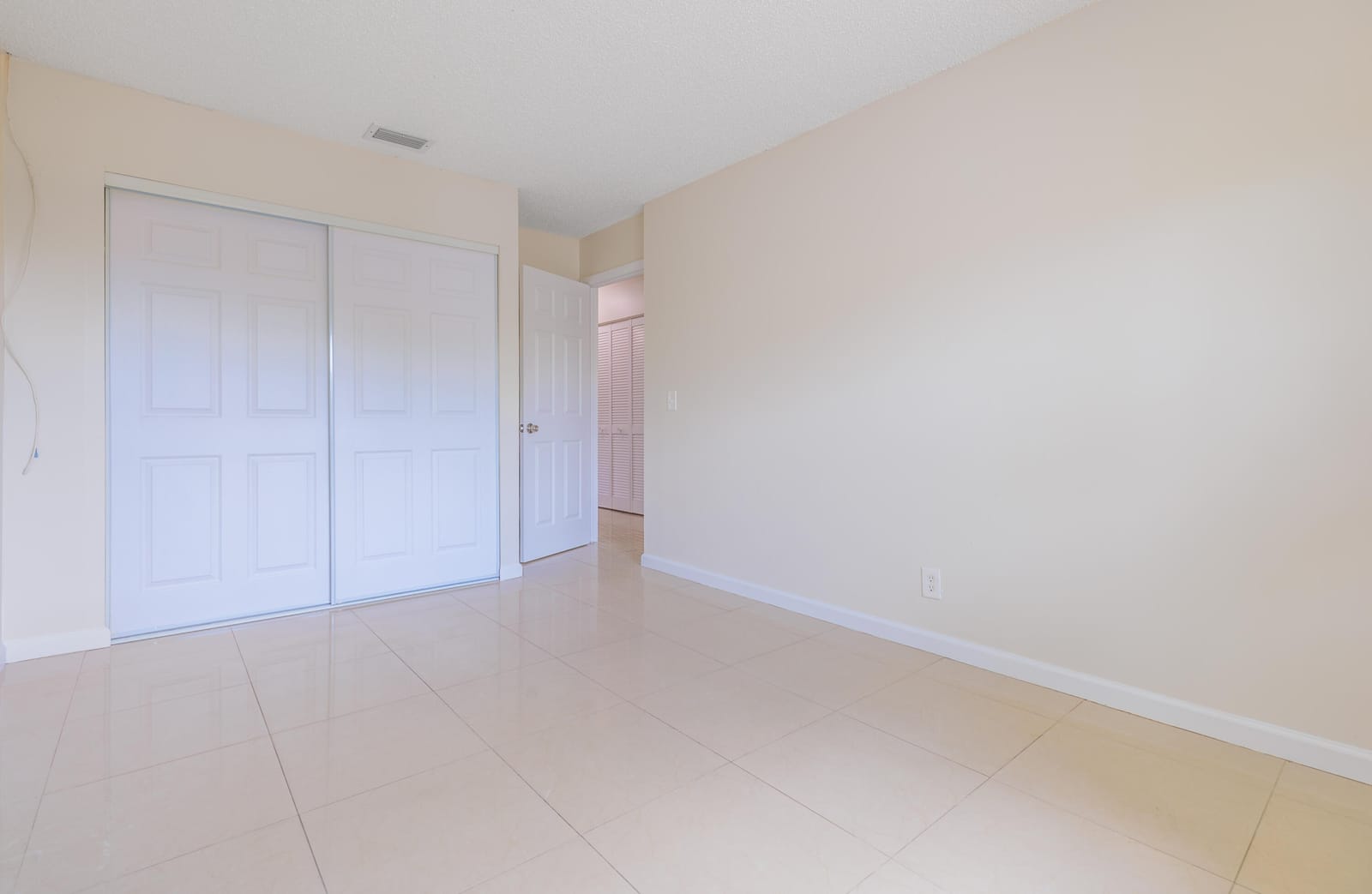 4755 ORLEANS Court B — photo 12