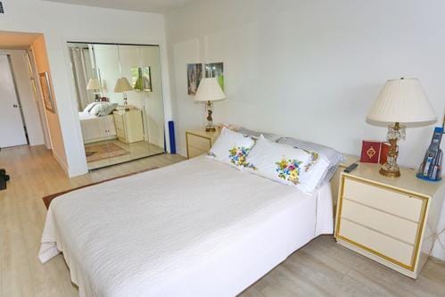 2801 N PALM AIRE Drive 405 — photo 12