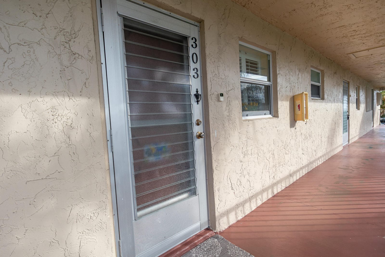 715 Lori Drive 303, Palm Springs, FL 33461 photo 17