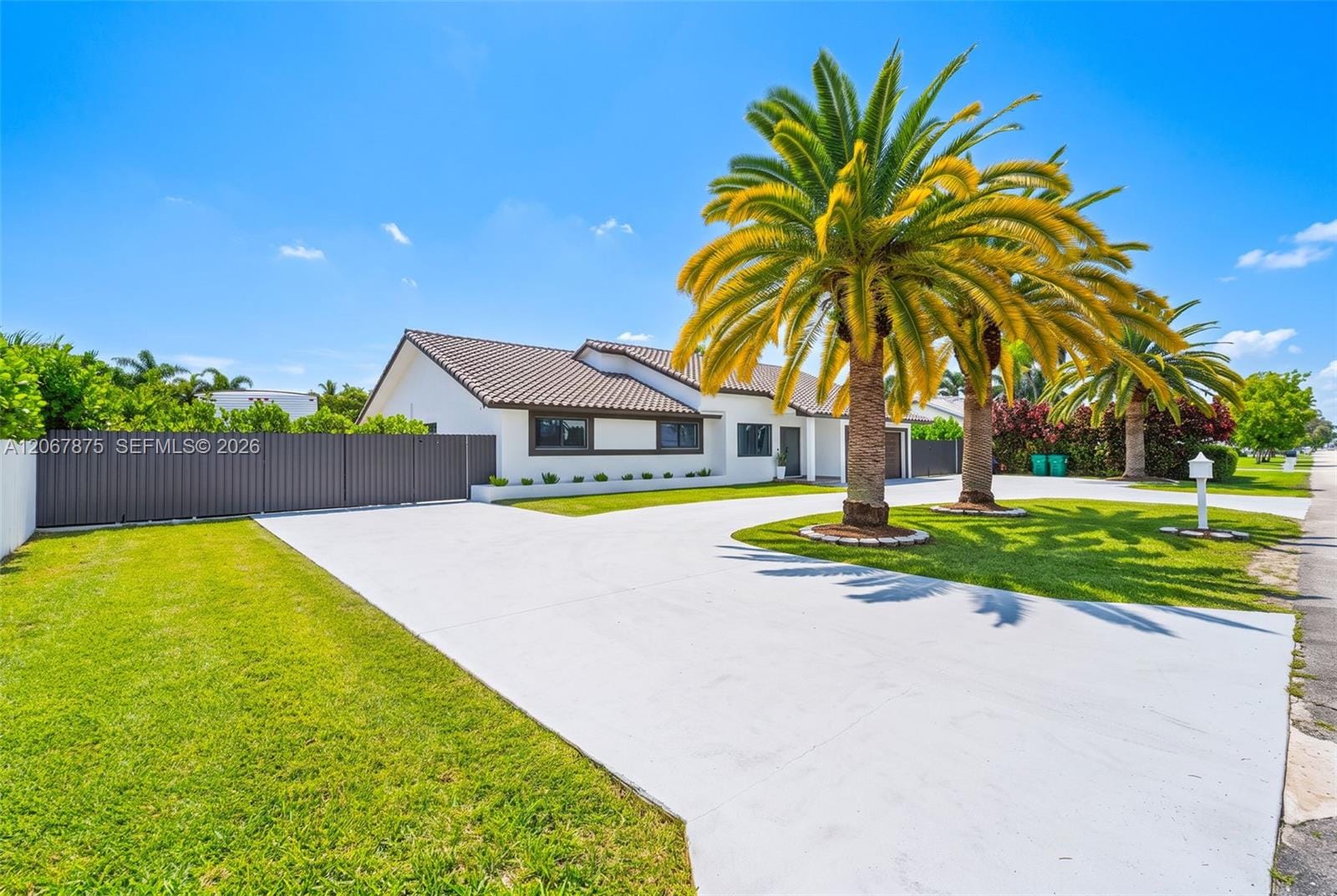 28451 SW 164th Avenue — photo 3
