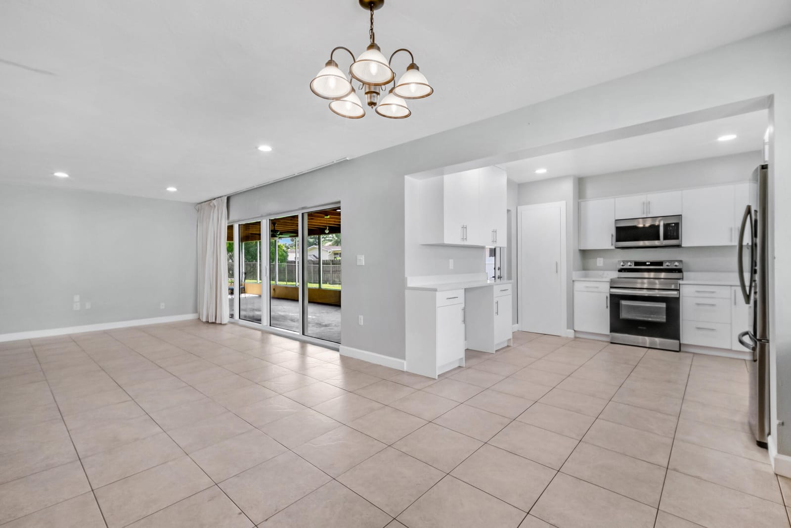 6760 SW 11TH Street, Pembroke Pines, FL 33023 photo 7