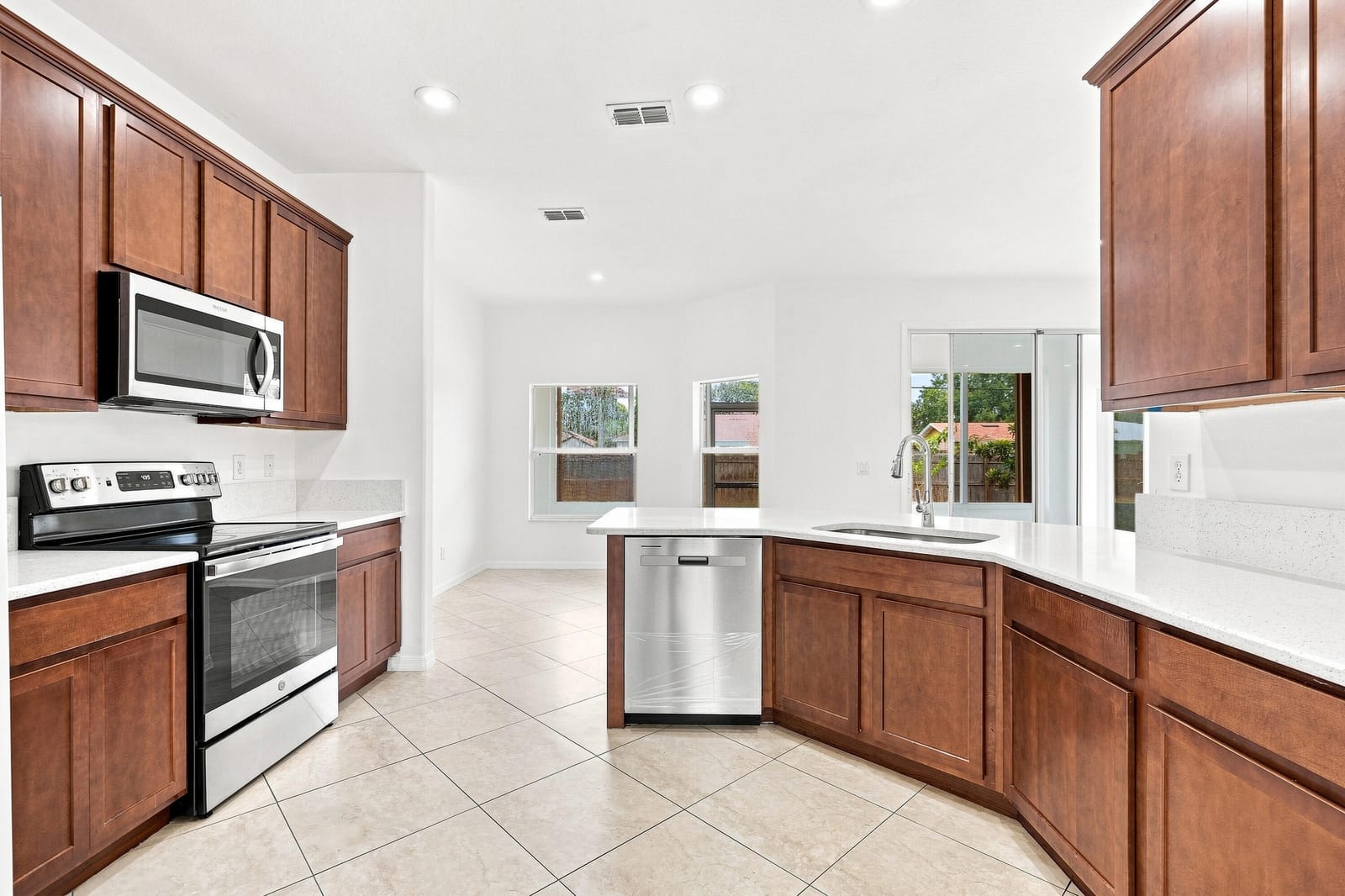 1787 SW CAMEO Boulevard — photo 6