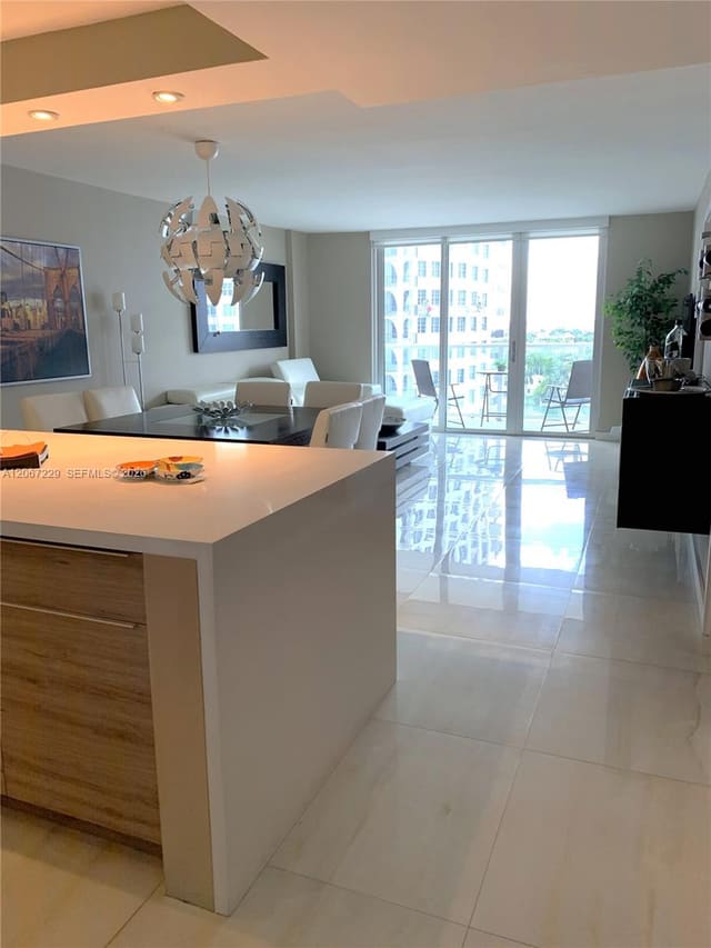 5701 Collins Avenue 1003, Miami Beach, FL 33140