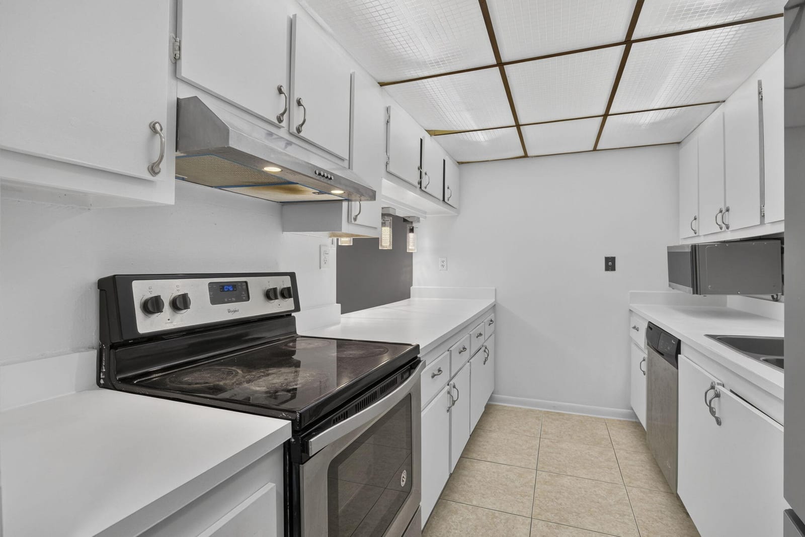1900 N CONGRESS Avenue 201 — photo 8