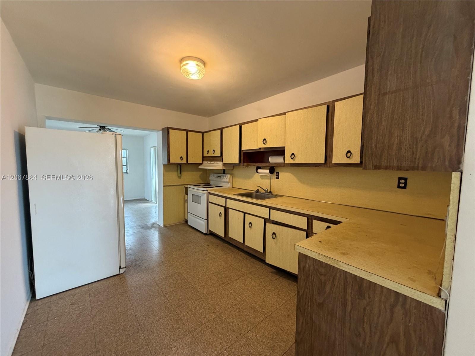 733 W 35th Street — photo 7