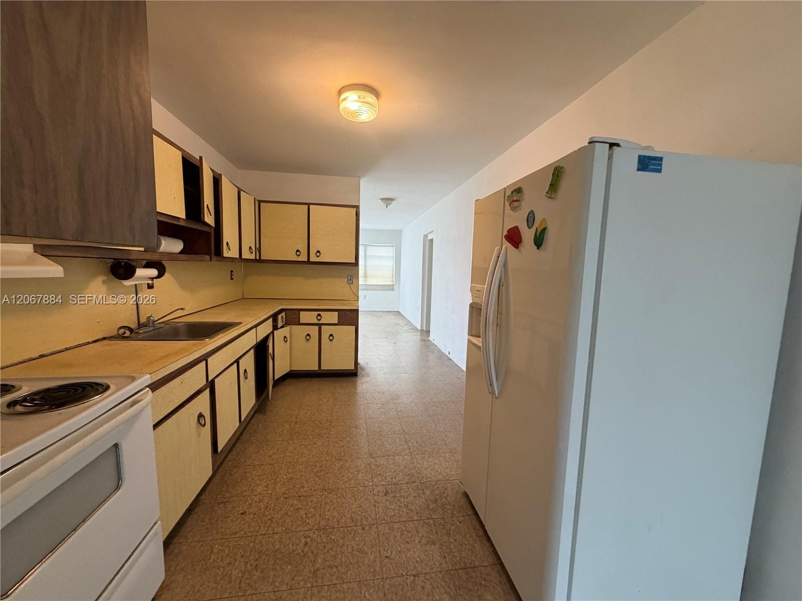 733 W 35th Street — photo 9