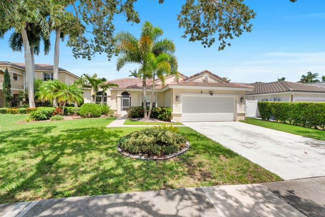 2325 NW 186th Avenue, sold in Big Sky Plat, Pembroke Pines, FL