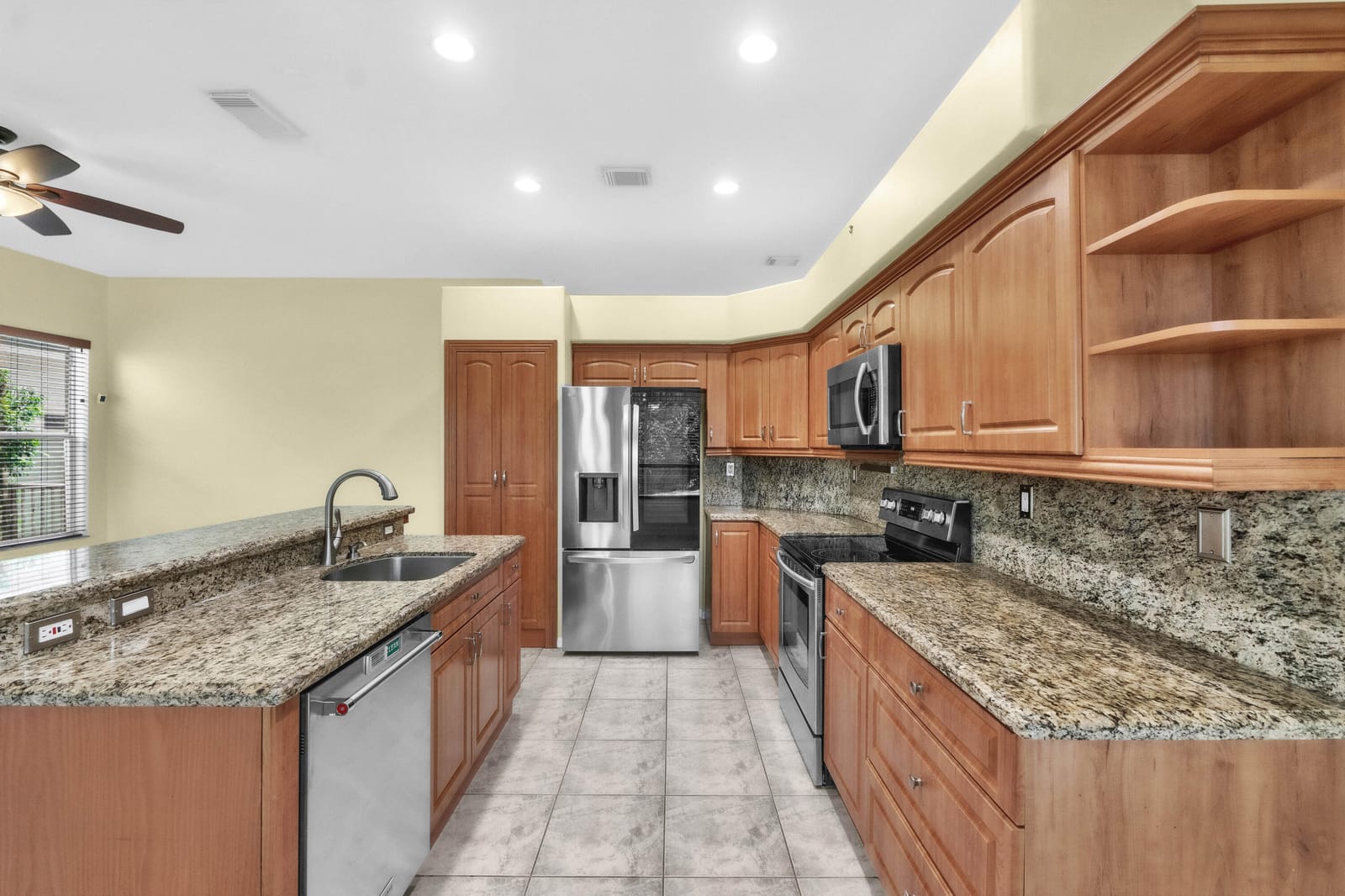 2325 NW 186th Avenue, Pembroke Pines, FL 33029 photo 17