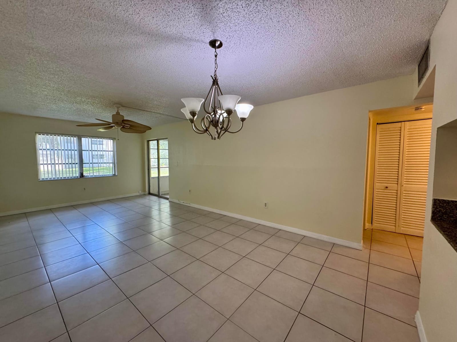 6507 WINFIELD Boulevard 130-C — photo 3