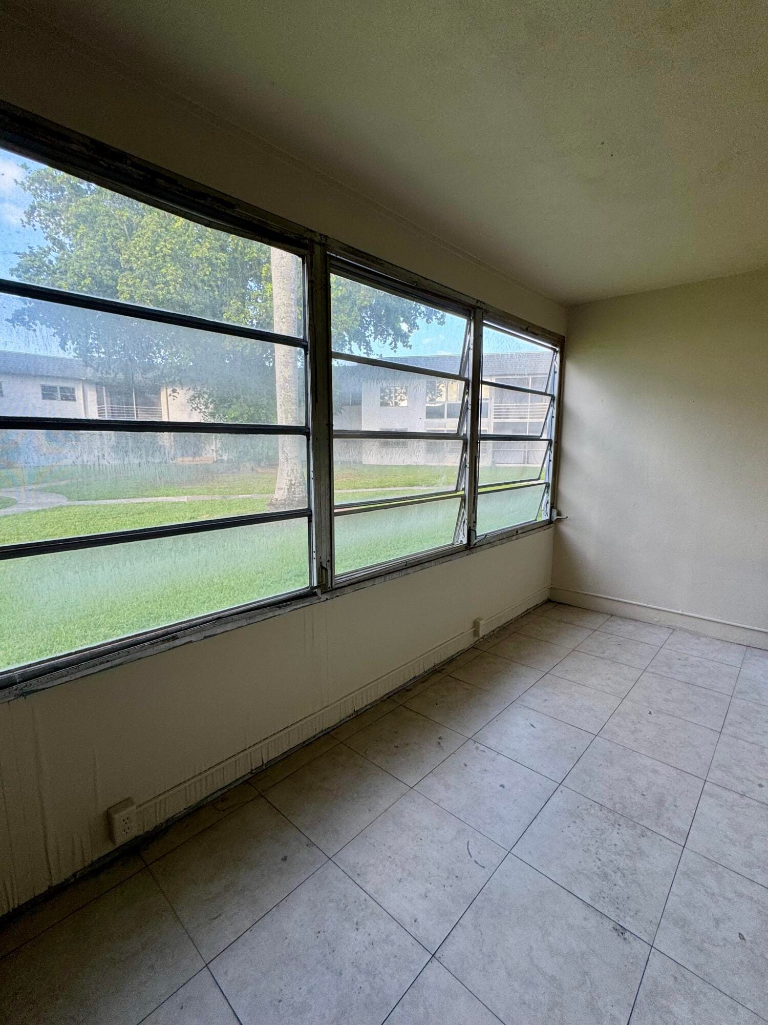 6507 WINFIELD Boulevard 130-C — photo 9