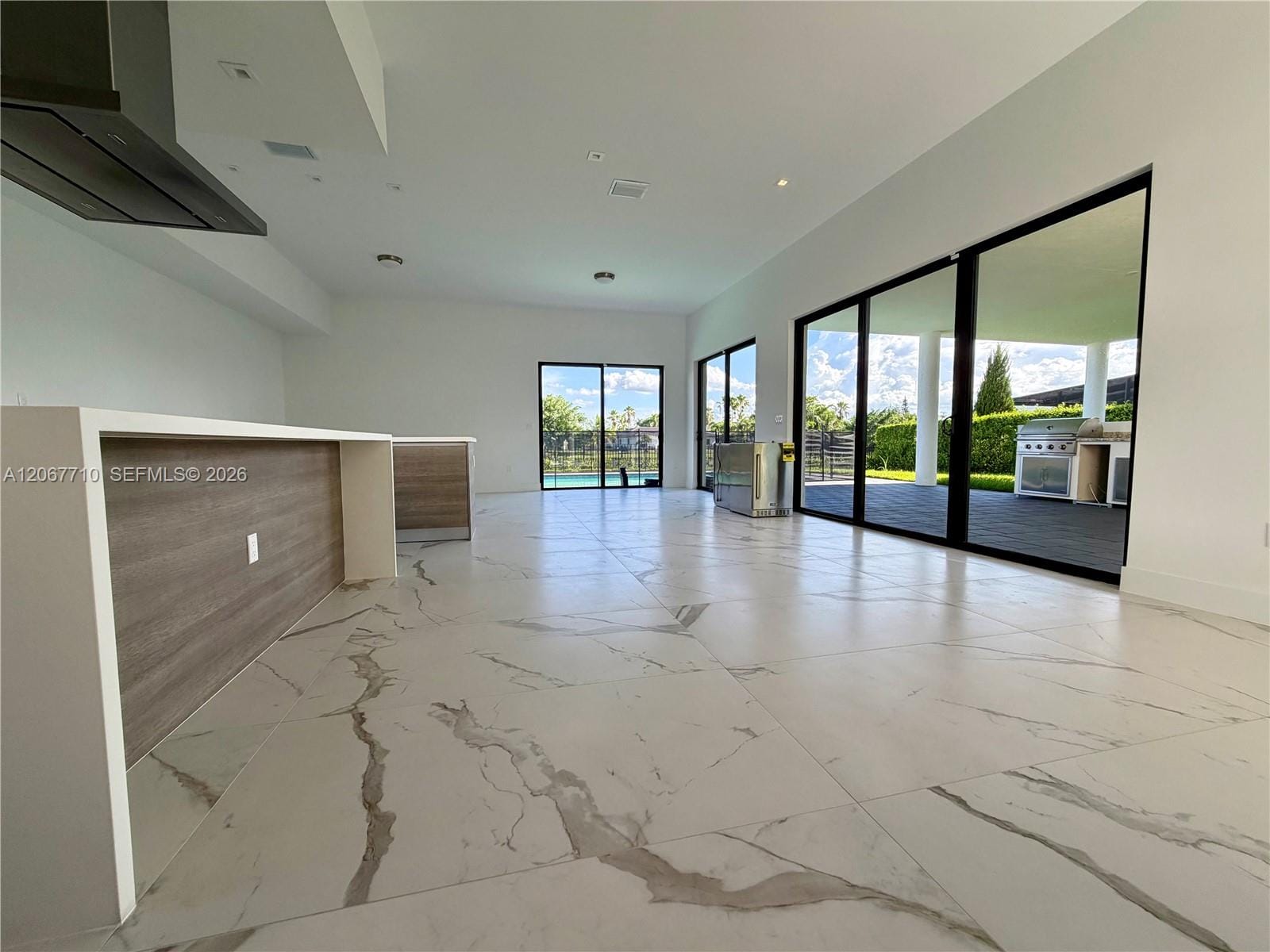 16752 S Botaniko Drive S, Weston, FL 33326 photo 16