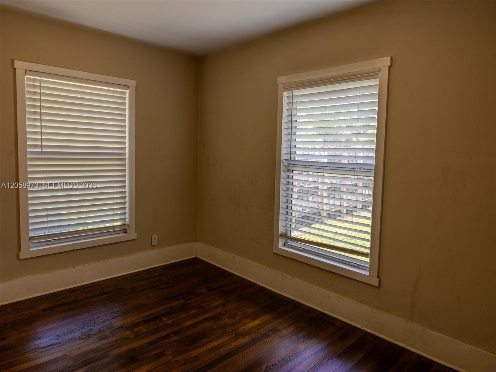 520 NE 129th Street — photo 8