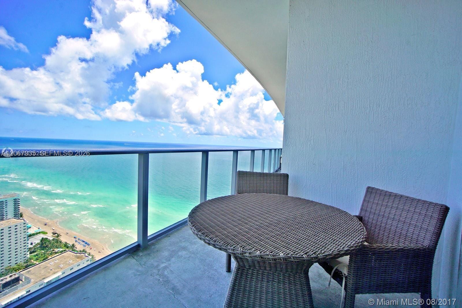 4111 S Ocean Drive LPH6 — photo 2