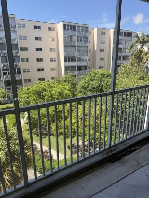 619 NE 14th Avenue 403, Hallandale Beach, FL 33009 photo 16