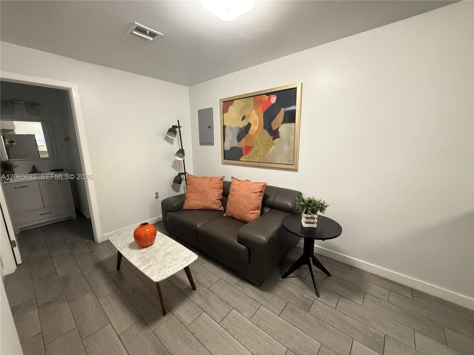 1604 SW 9th Street B — photo 6