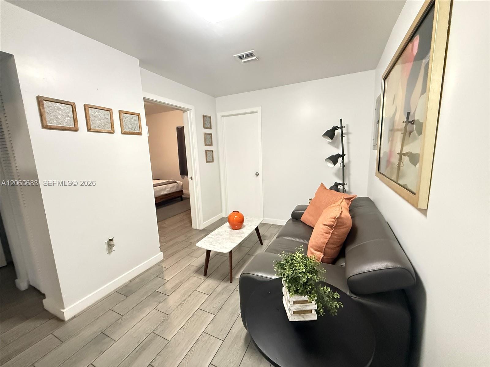 1604 SW 9th Street B — photo 8