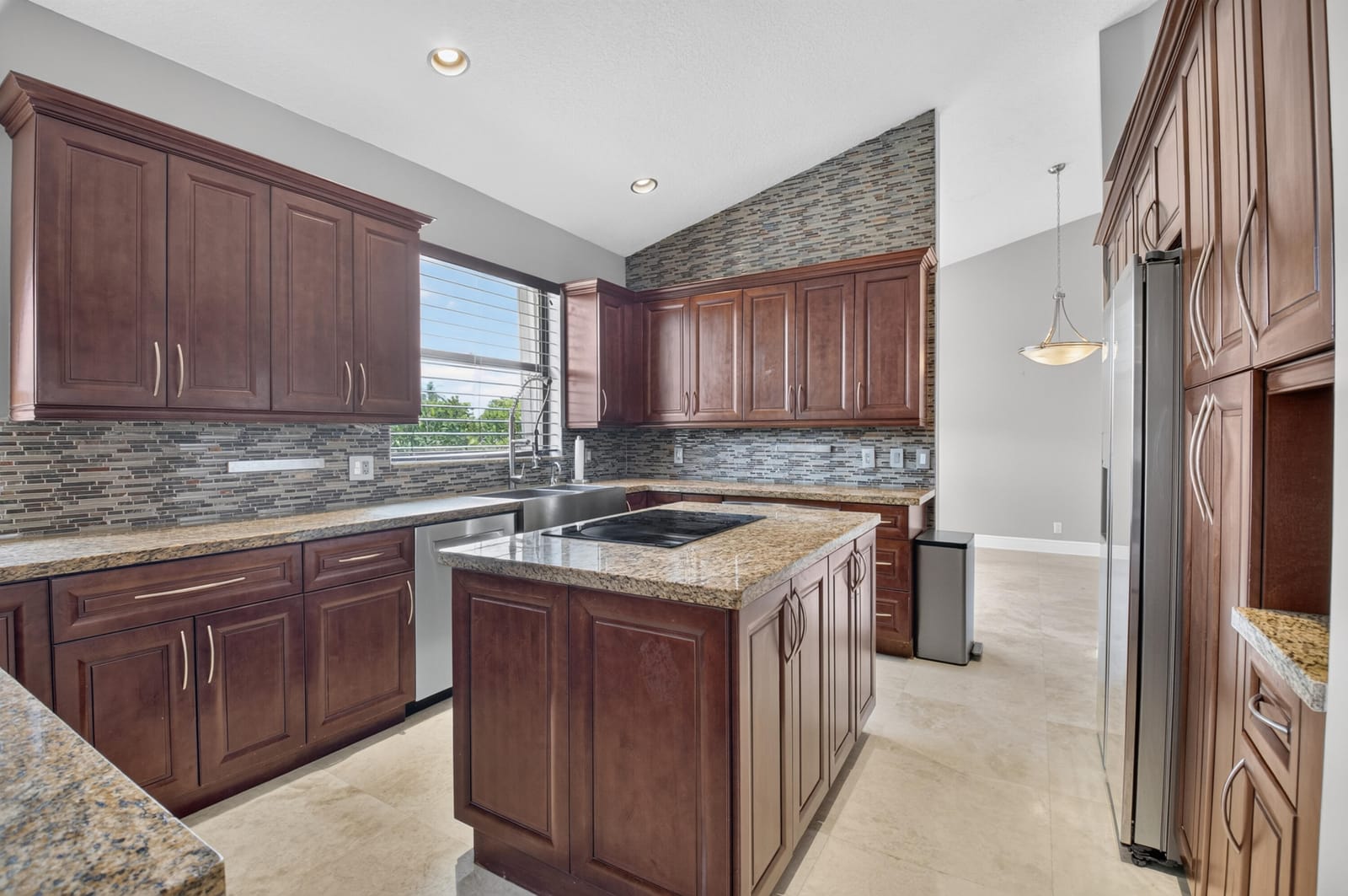 10629 SAINT THOMAS Drive, Boca Raton, FL 33498 photo 21