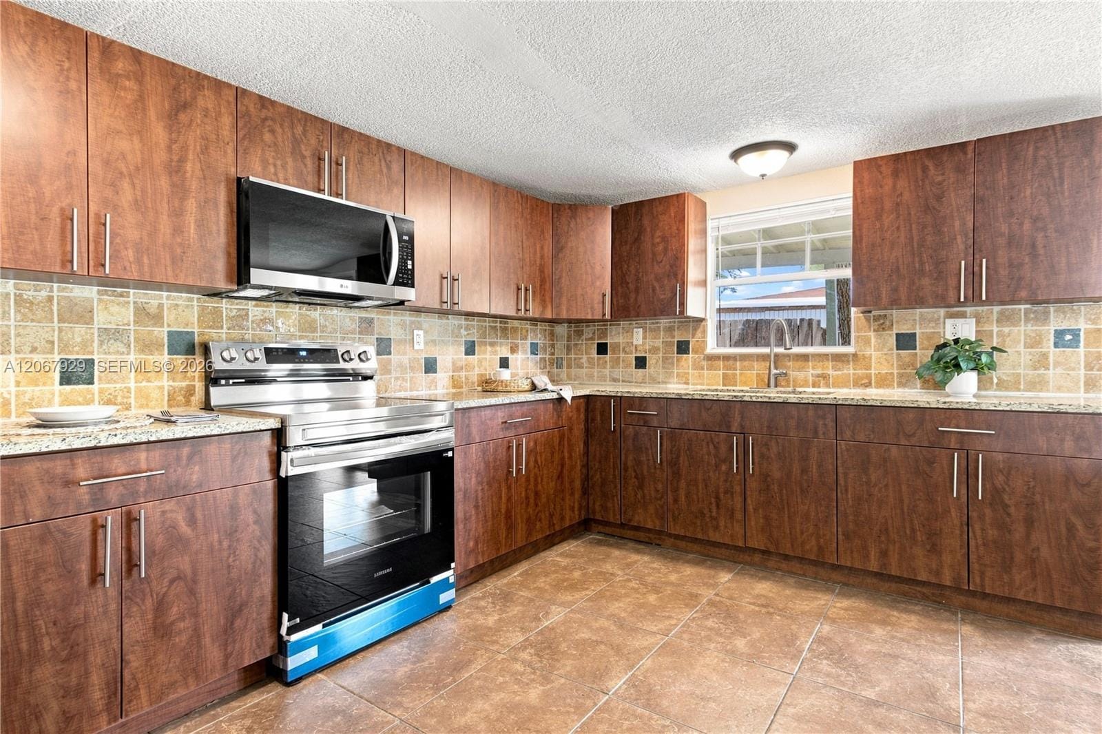 4160 SW 36th Street, West Park, FL 33023 photo 10