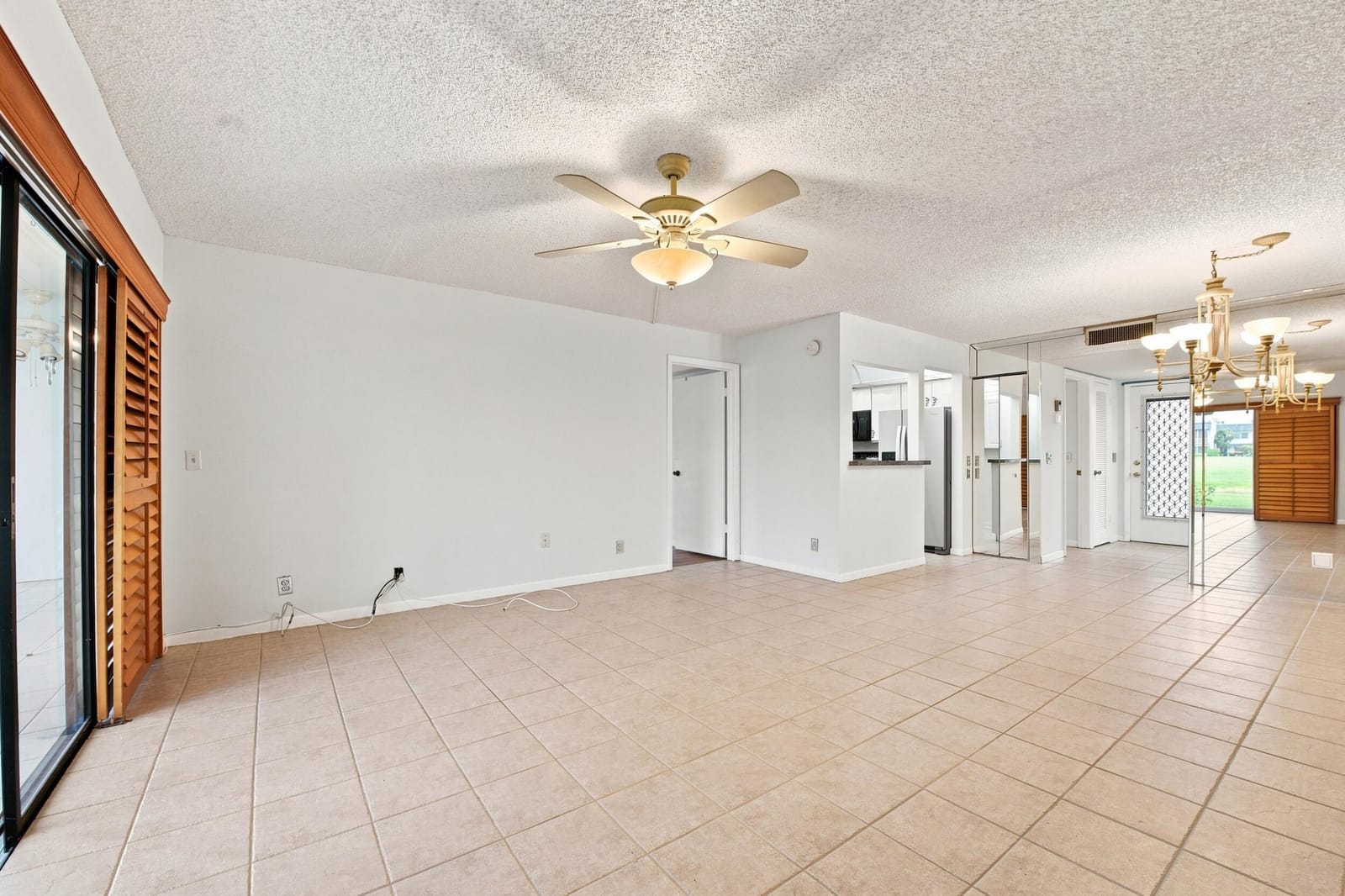 448 Piedmont J, Delray Beach, FL 33484 photo 5