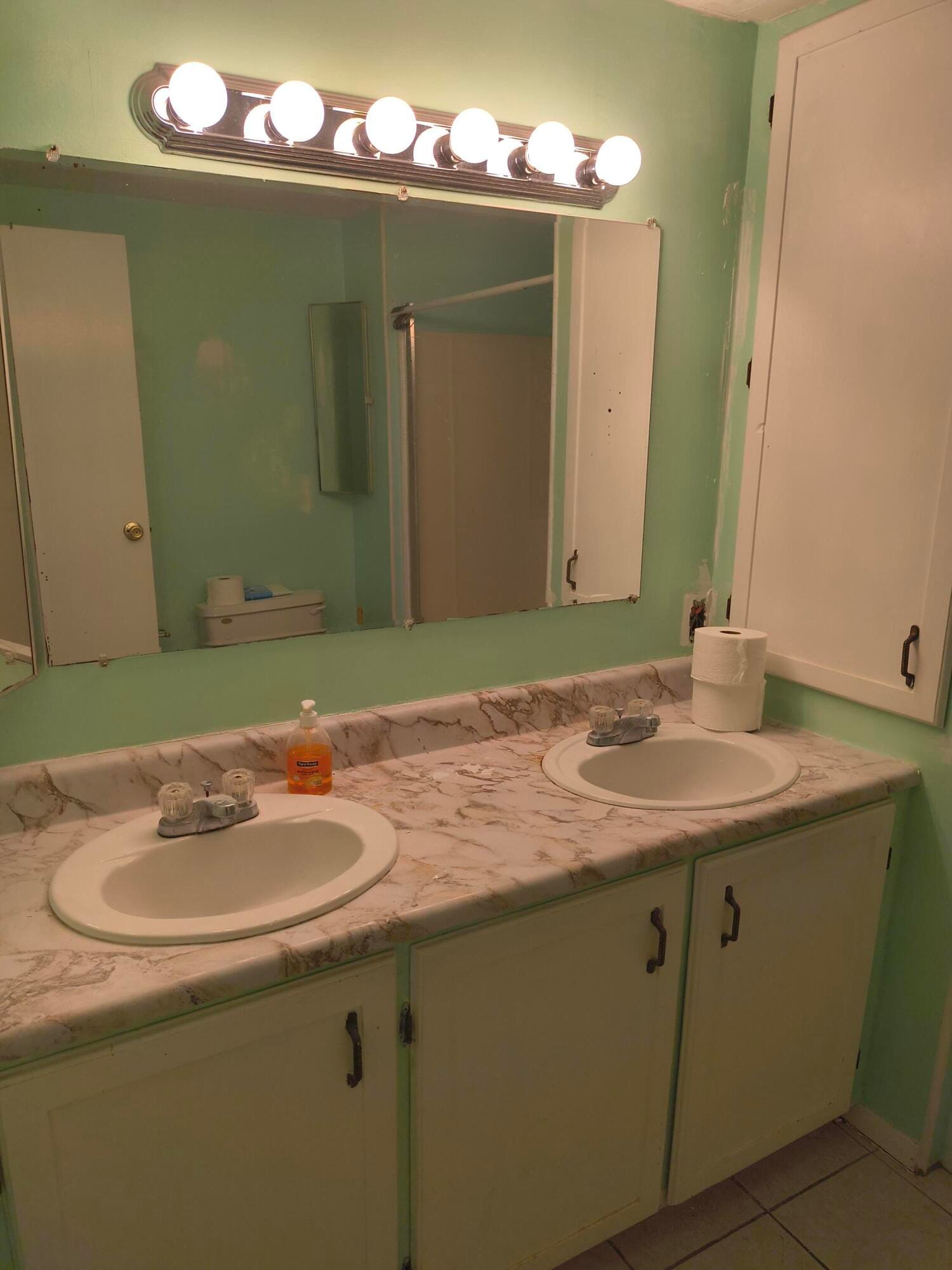 8294 SE SANDY Lane — photo 9