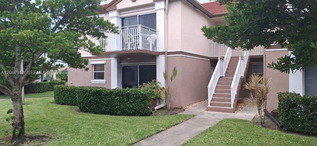 1276 SW 113th Terrace 104, Pembroke Pines, FL 33025