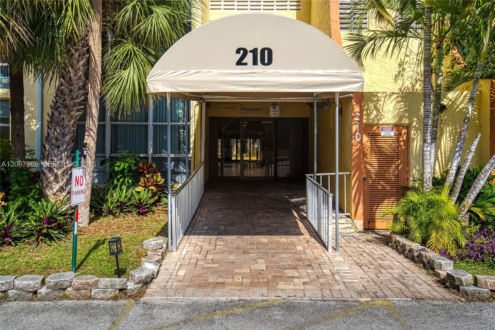 210 172nd Street 533, Sunny Isles Beach, FL 33160 photo 26