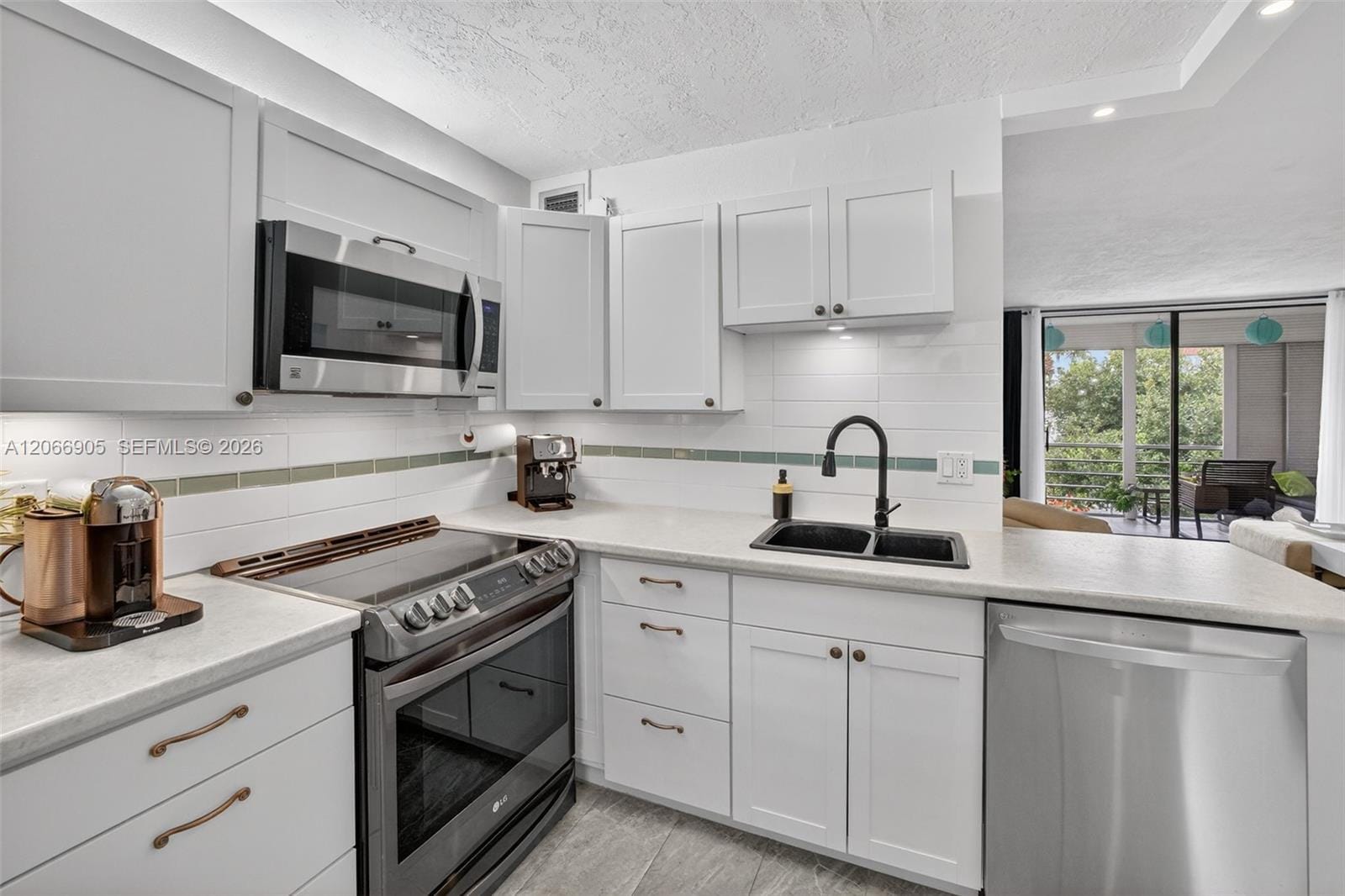 2801 Somerset Drive 205 — photo 12