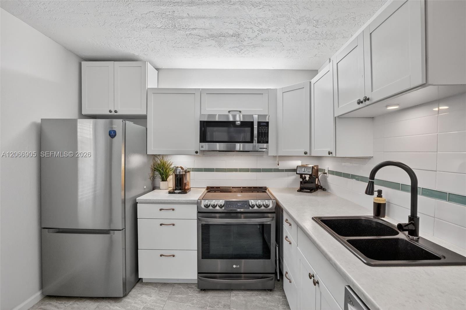 2801 Somerset Drive 205 — photo 10