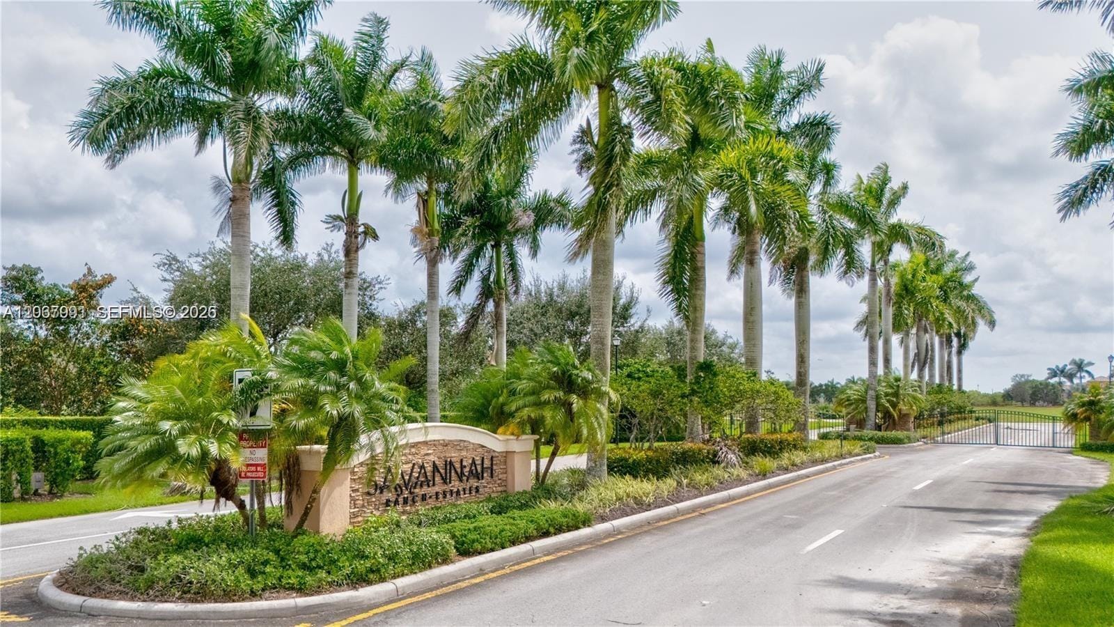 31510 SW 215 Th Avenue, Homestead, FL 33030