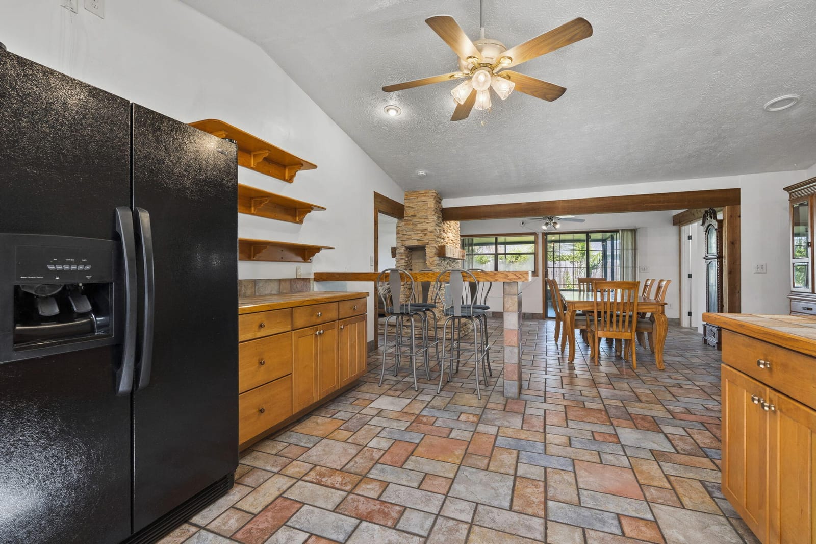 4682 SW Pearl Street — photo 2