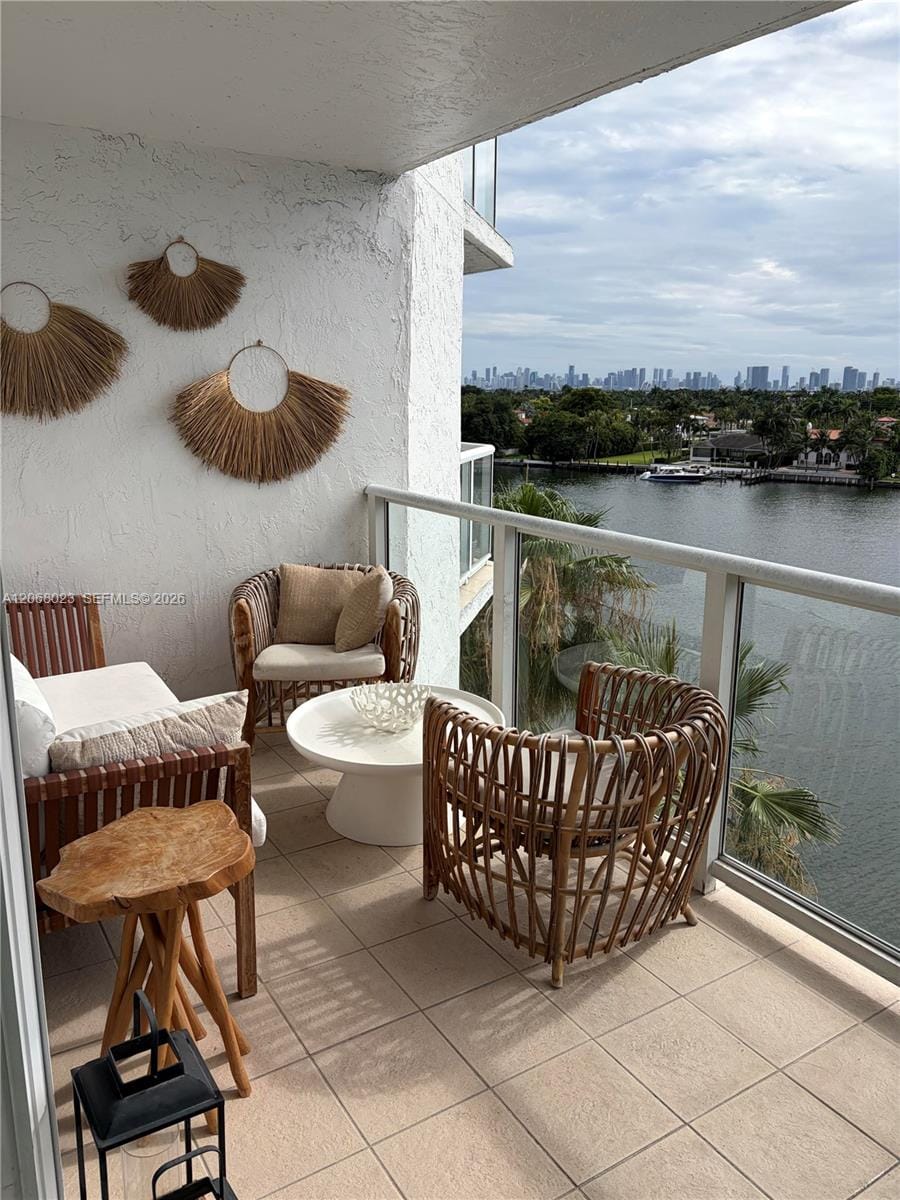 5900 Collins Avenue 702 — photo 3