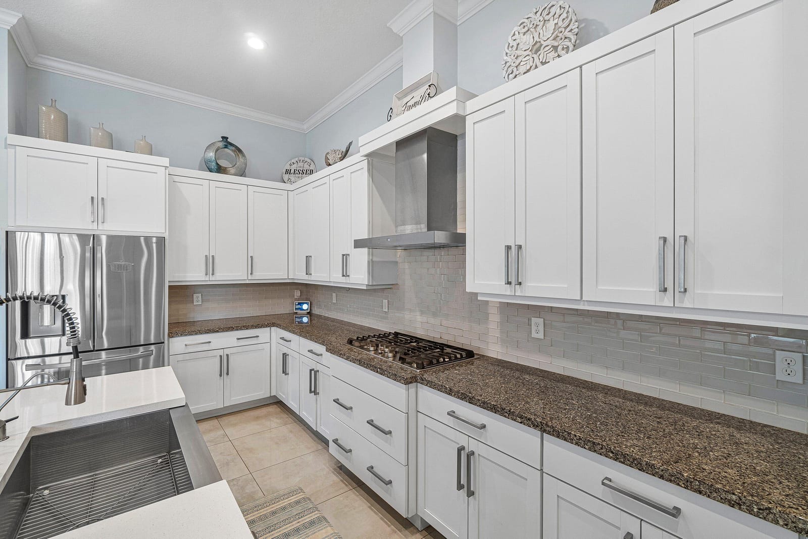 8331 Grand Prix Lane — photo 11