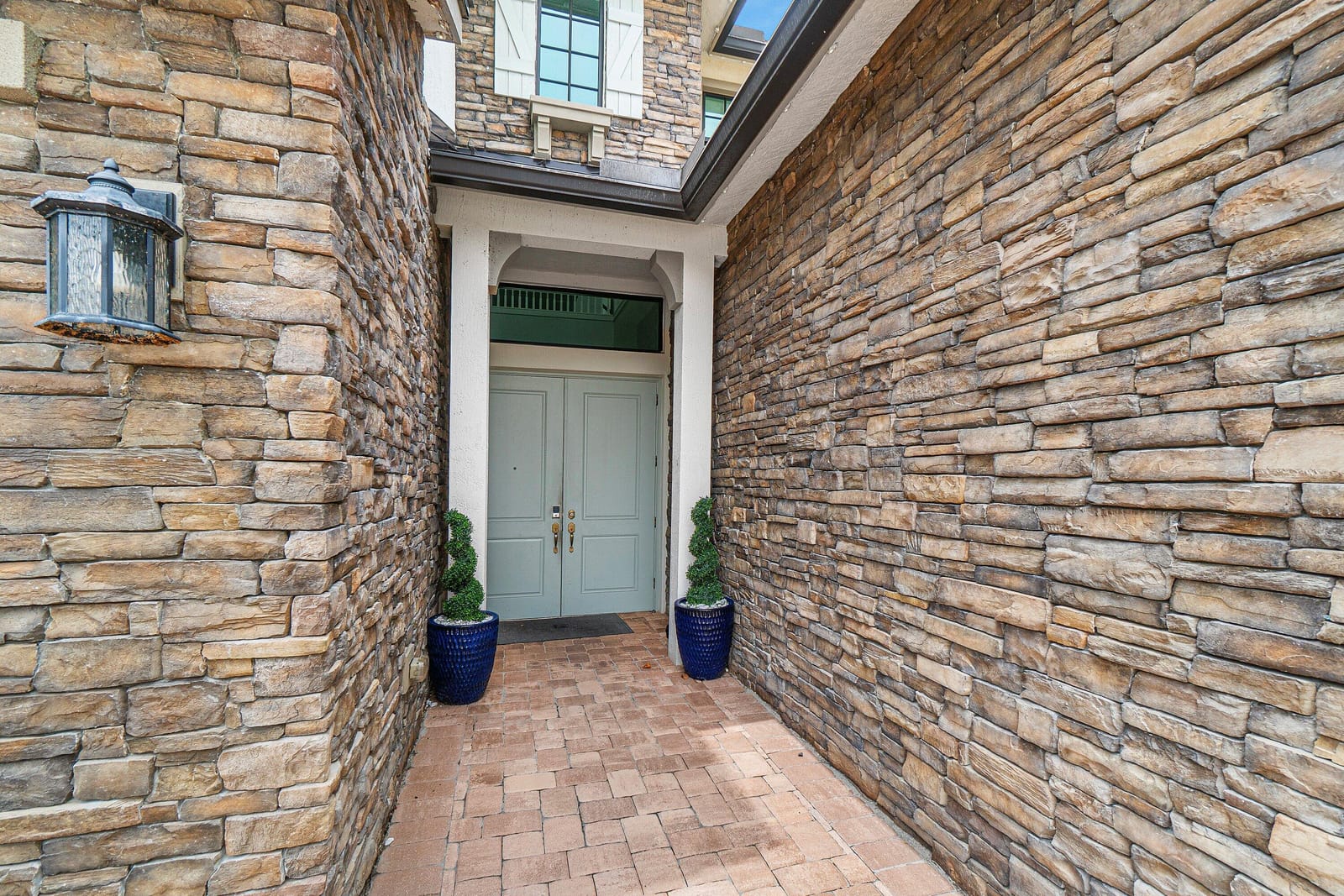 8331 Grand Prix Lane — photo 4