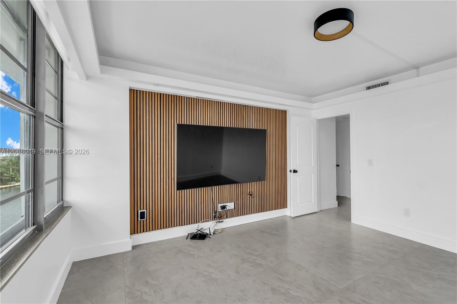 9101 E Bay Harbor Drive 706 — photo 5