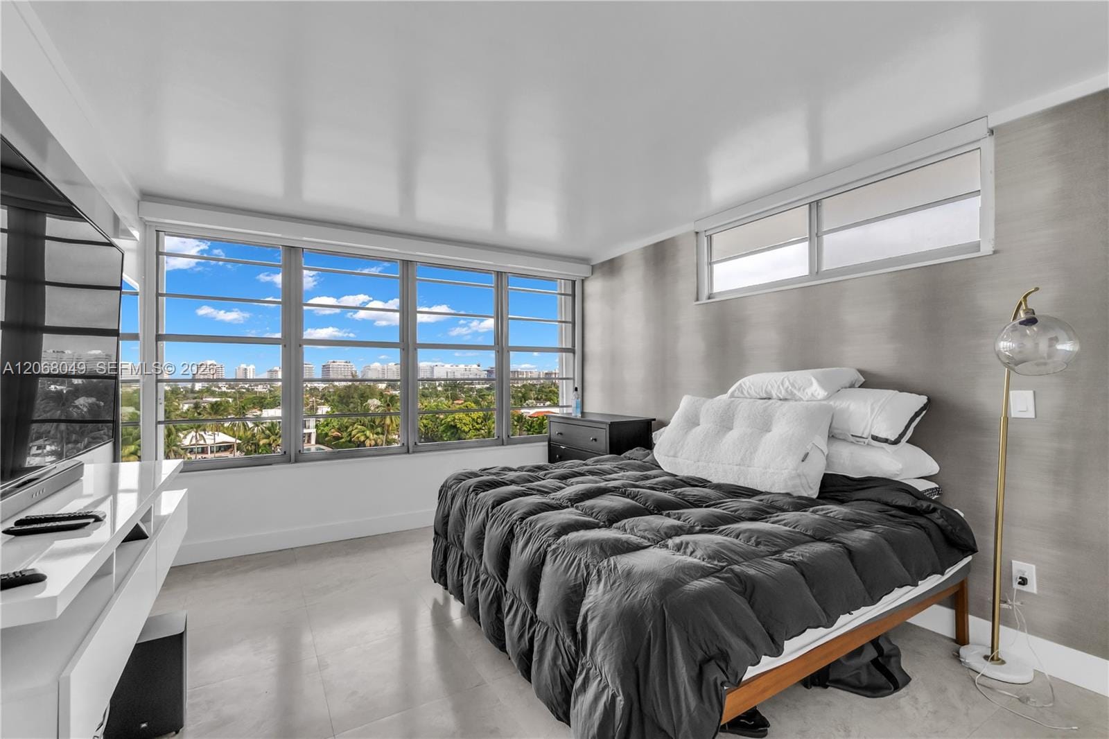 9101 E Bay Harbor Drive 706 — photo 7