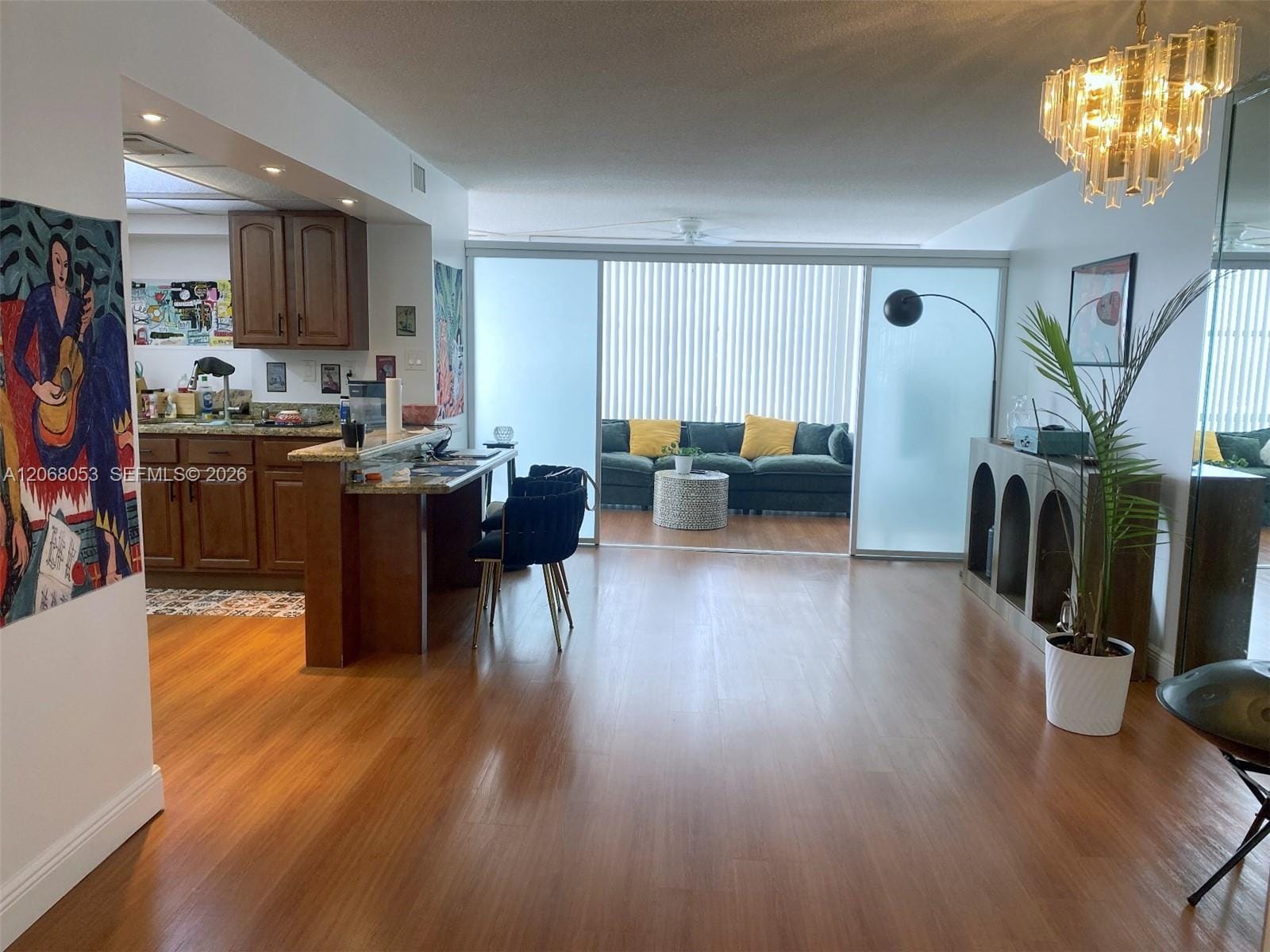 1000 Parkview Drive 825 — photo 5