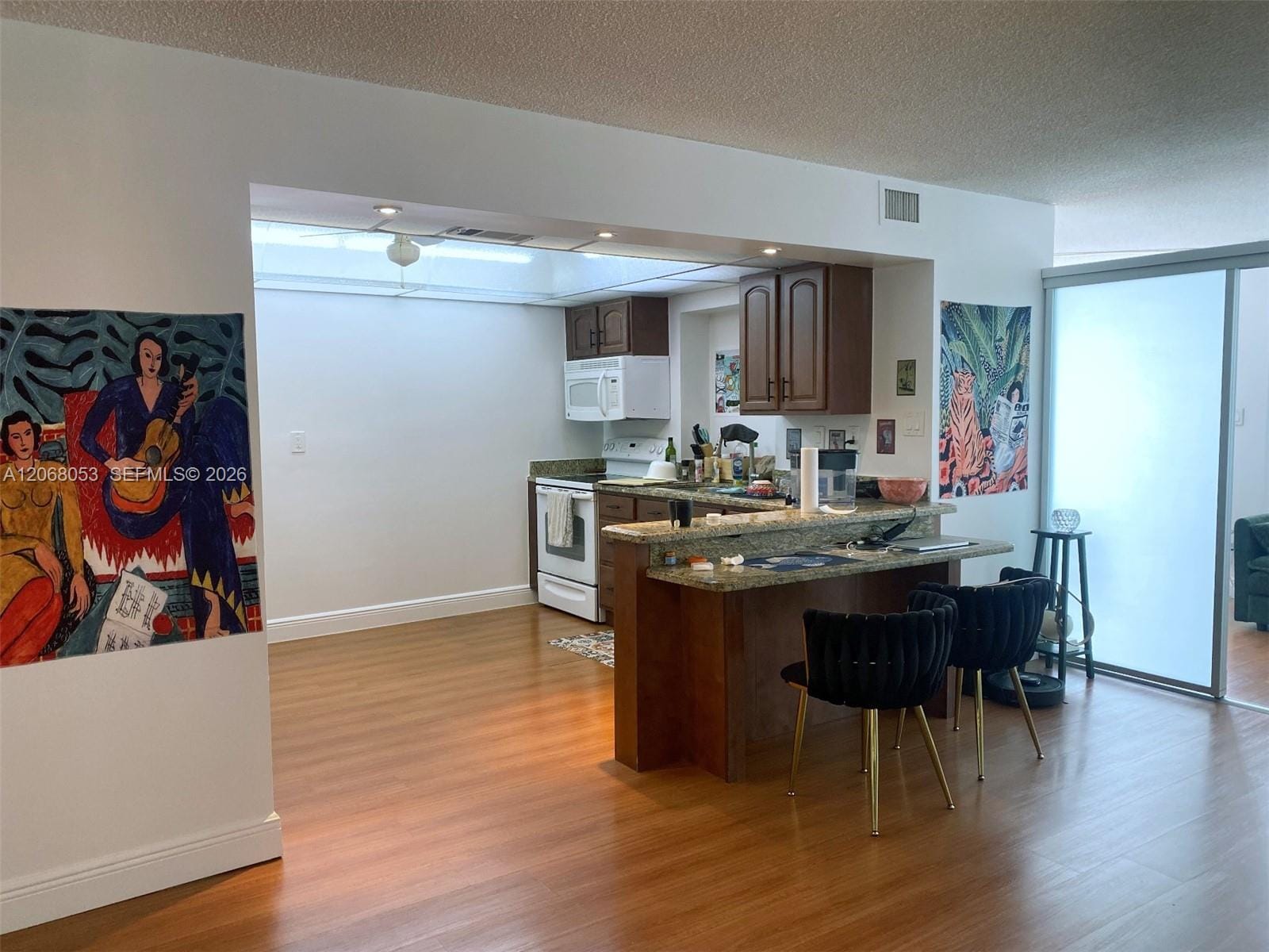 1000 Parkview Drive 825 — photo 7